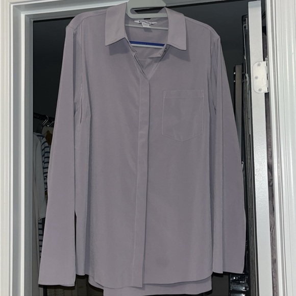 Athleta Womens Urbanite UPF 50 Long-Sleeve Button Down Blouse - Picture 3 of 5